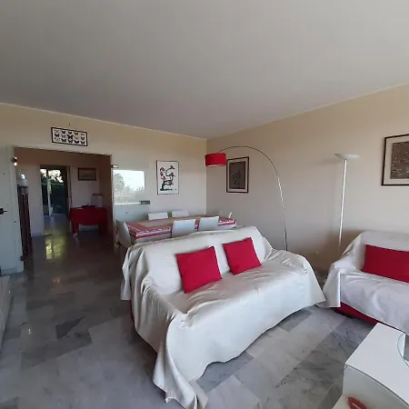 Apartman Le Renoir
