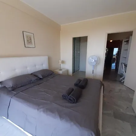 Le Renoir Apartman *