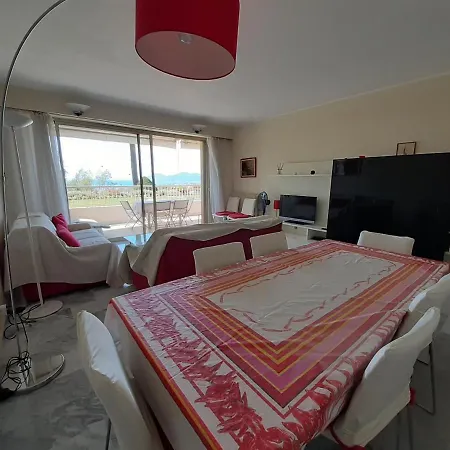 Le Renoir Apartment